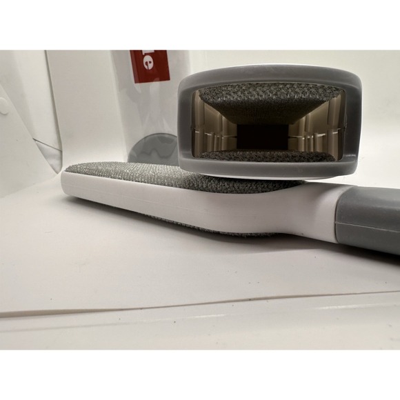 MIELE Reusable Pet Hair Lint‎ Remover For Dog Cat Hair Cleaning Brush - Picture 3 of 4